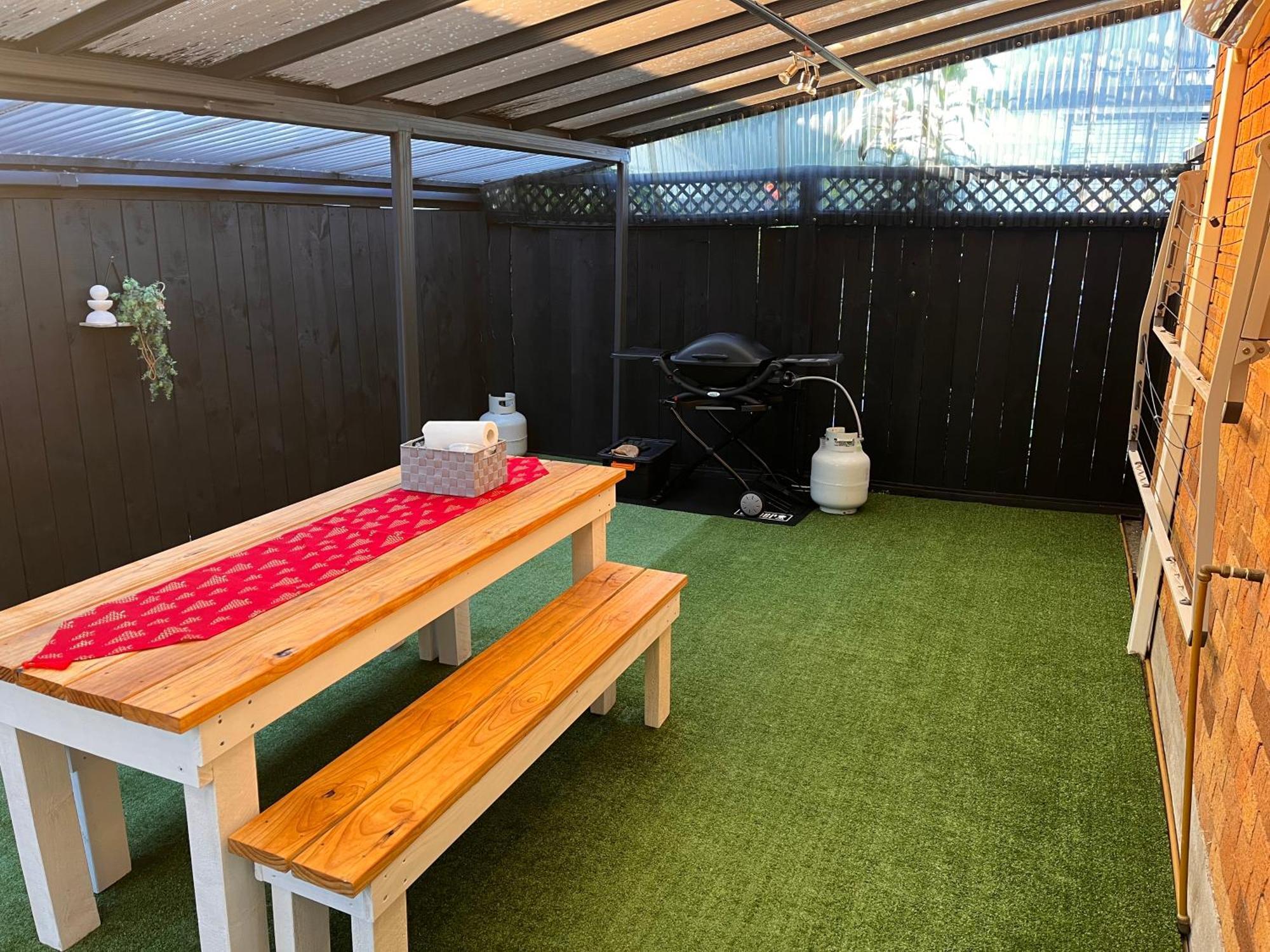 Salty Breeze Beach House Orewa Exterior photo